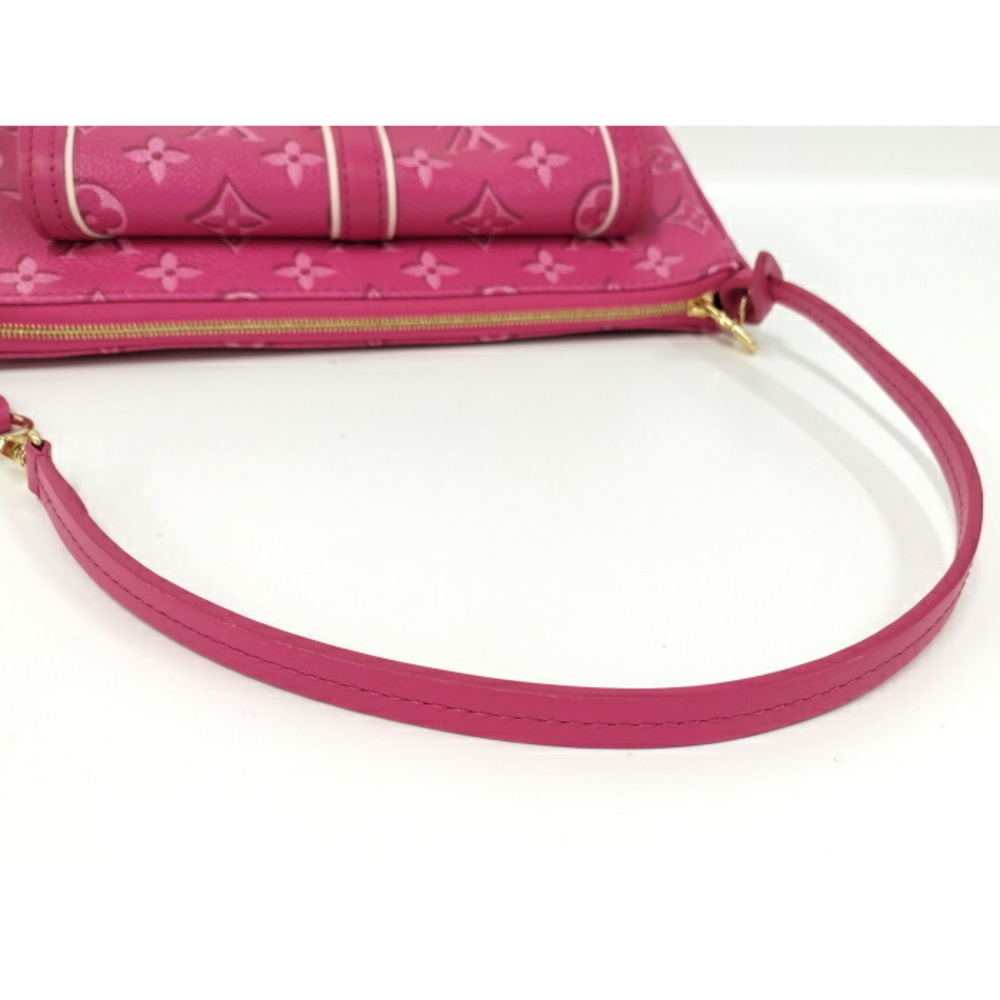 Louis Vuitton Maxi Pochette Accessoires Monogram Fuchsia Shoulder Bag - Picture 7 of 10
